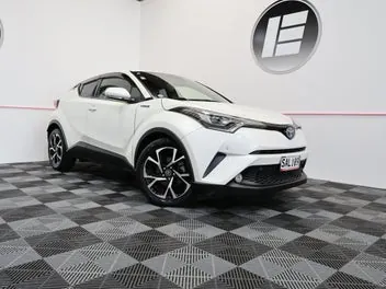 Toyota C-Hr 2017 photo 2
