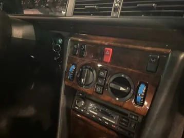 Mercedes-Benz E-Klasse 320 1994 photo 3