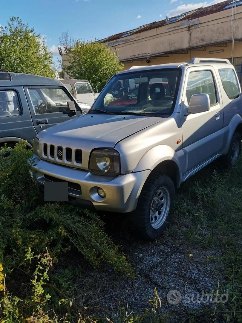 Suzuki Jimny 2004 photo 2