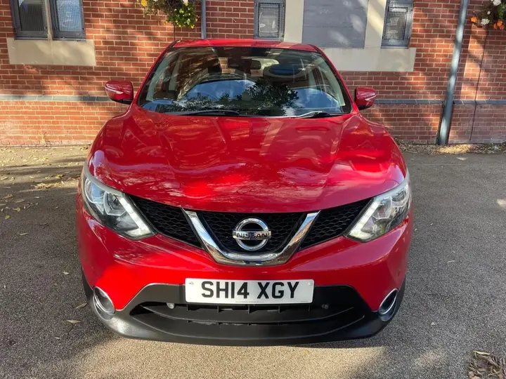 Nissan Qashqai 2014 photo 2