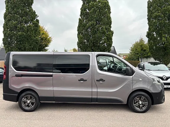 Renault Trafic 2021 photo 2