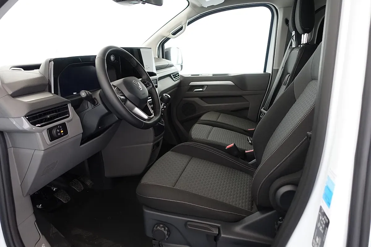 Volkswagen Caravelle 2025 photo 5