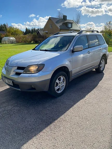 Mitsubishi Outlander 2003 photo 3