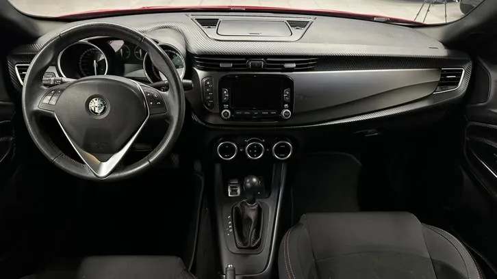 Alfa Romeo Giulietta 2016 photo 3