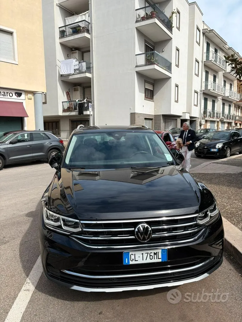 Volkswagen Tiguan 2022 photo 2