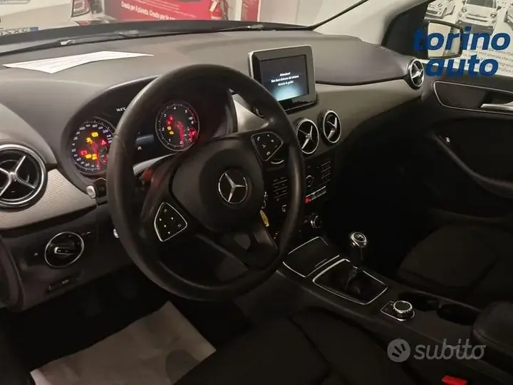 Mercedes-Benz B-Class 2017 photo 4