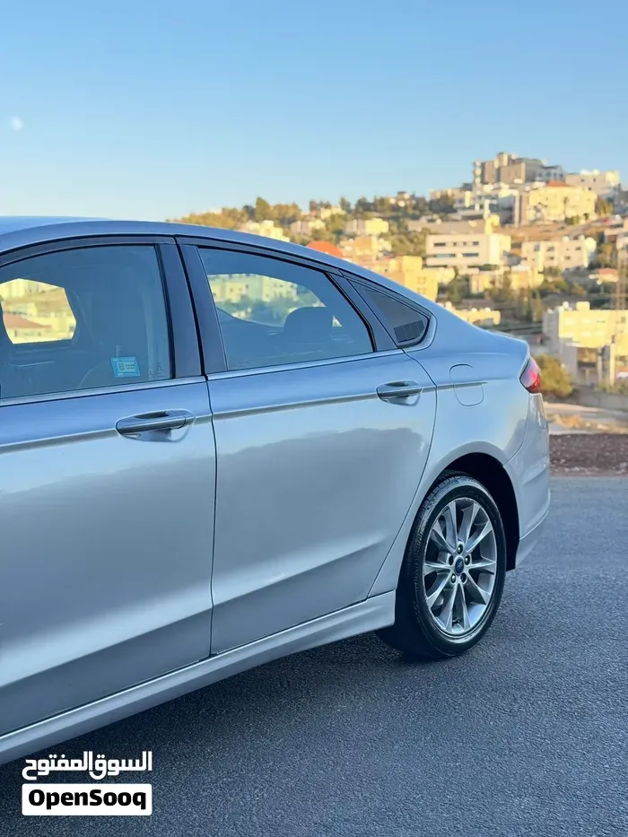 Ford Fusion 2017 photo 4