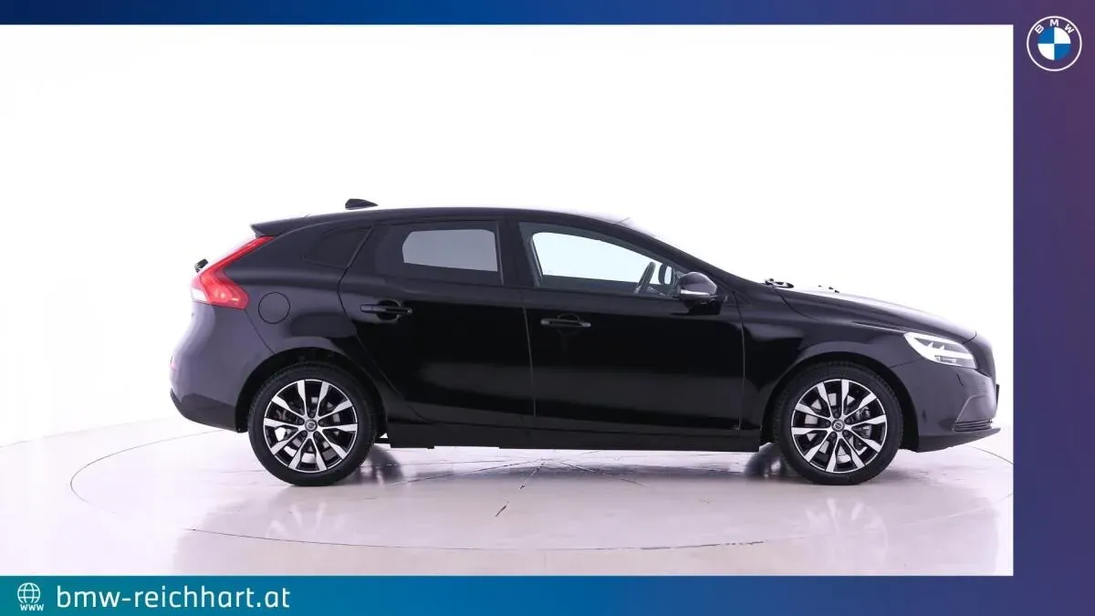 Volvo V40 2019 photo 2