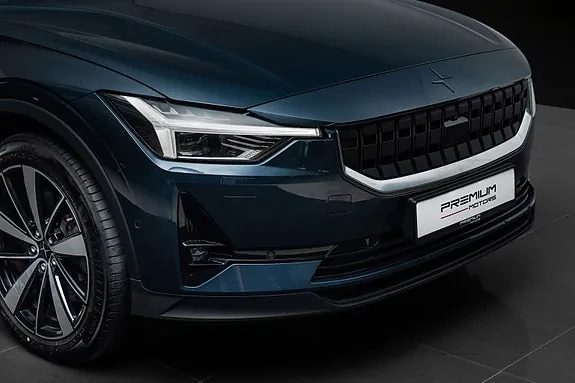 Polestar 2 2021 photo 2