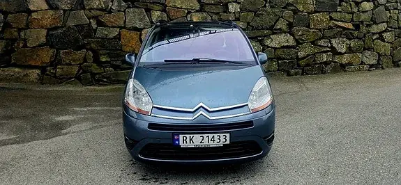 Citroen Grand C4 Picasso 2010 photo 2