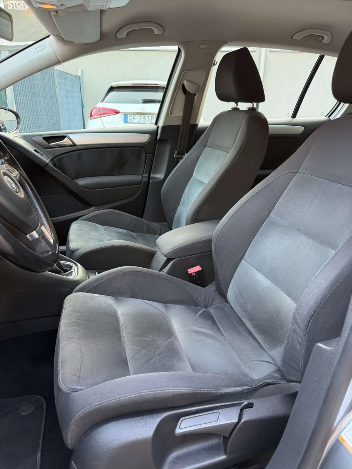 Volkswagen Golf 2011 photo 5