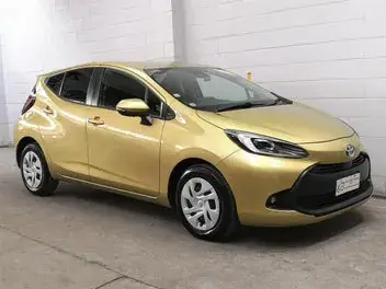 Toyota Aqua 2021 photo 2