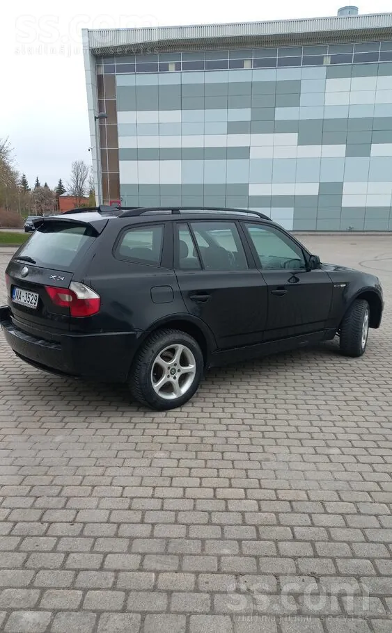 BMW X3 2005 photo 2