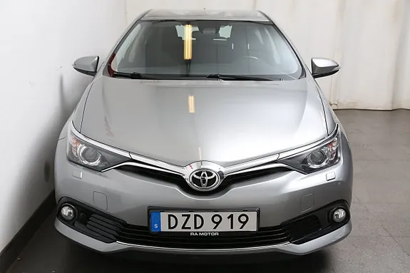 Toyota Auris 2016 photo 5