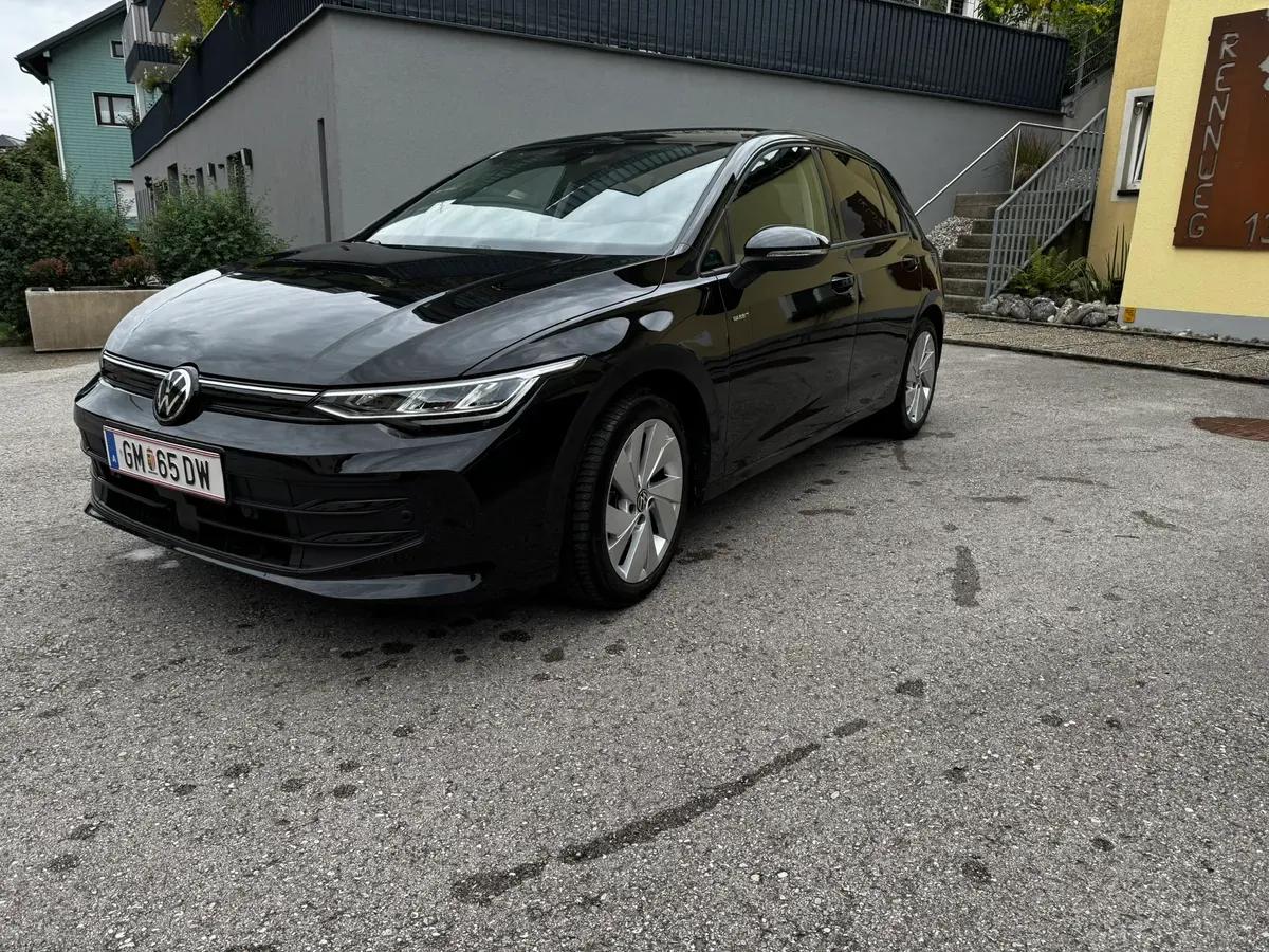 Volkswagen Golf Rabbit 1,5 Tsi Act 2025 photo 3