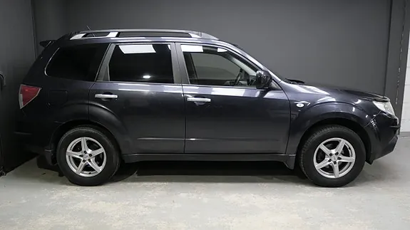 Subaru Forester 2009 photo 3