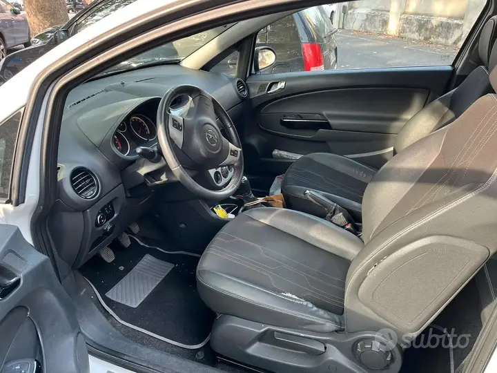 Opel Corsa 2012 photo 3