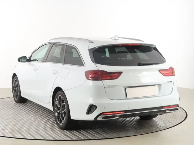 Kia Ceed Sw 2022 photo 3