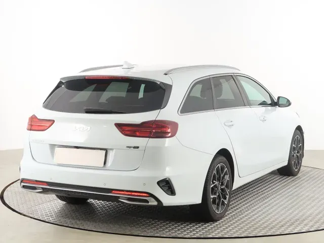 Kia Ceed Sw 2022 photo 4