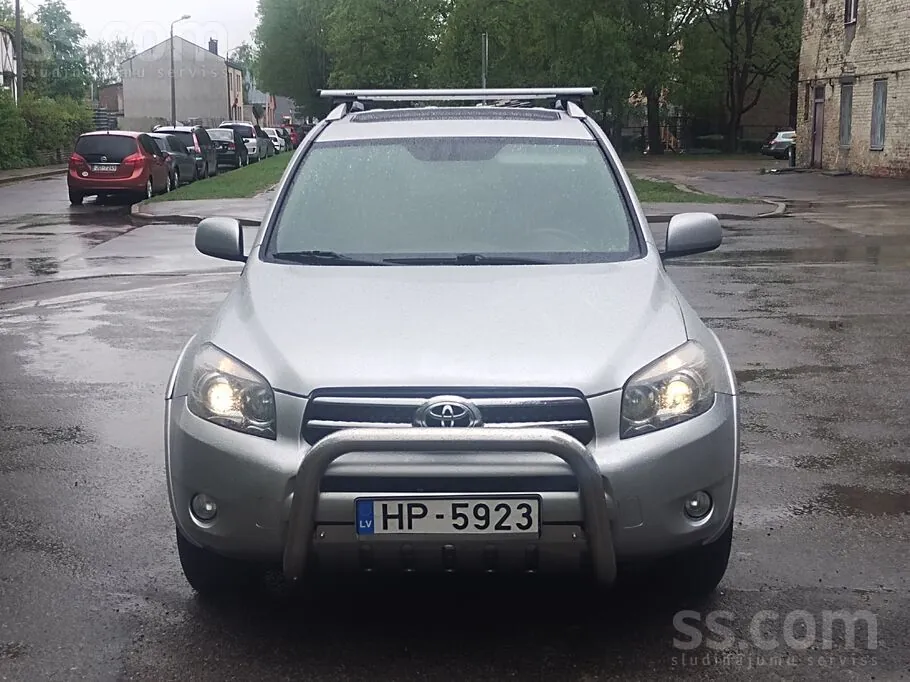 Toyota Rav4 2007 photo 2