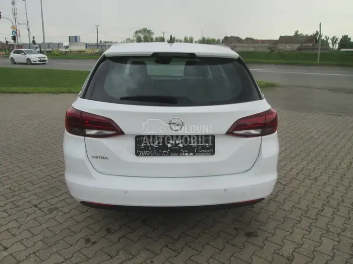 Opel Astra K 2020 photo 4
