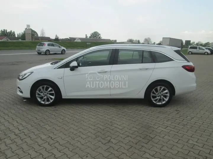Opel Astra K 2020 photo 2