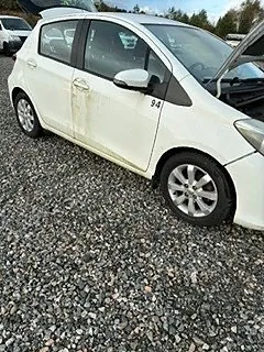 Toyota Yaris 2011 photo 3