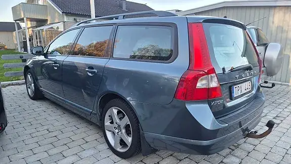 Volvo V70 2013 photo 2