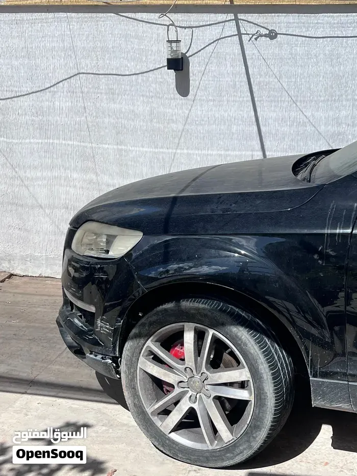 Audi Q7 2008 photo 2
