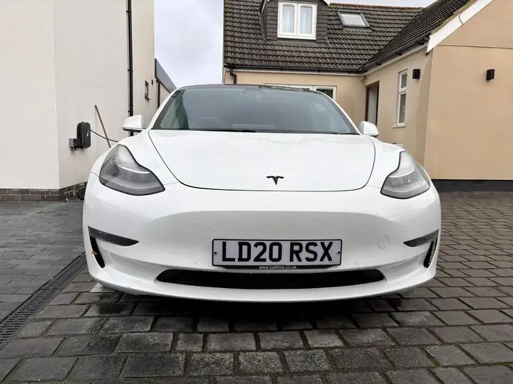 Tesla Model 3 2020 photo 5