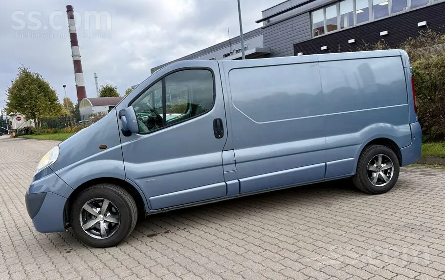 Opel Vivaro 2008 photo 3