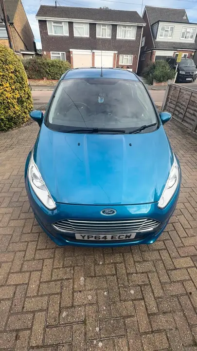 Ford Fiesta 2014 photo 2