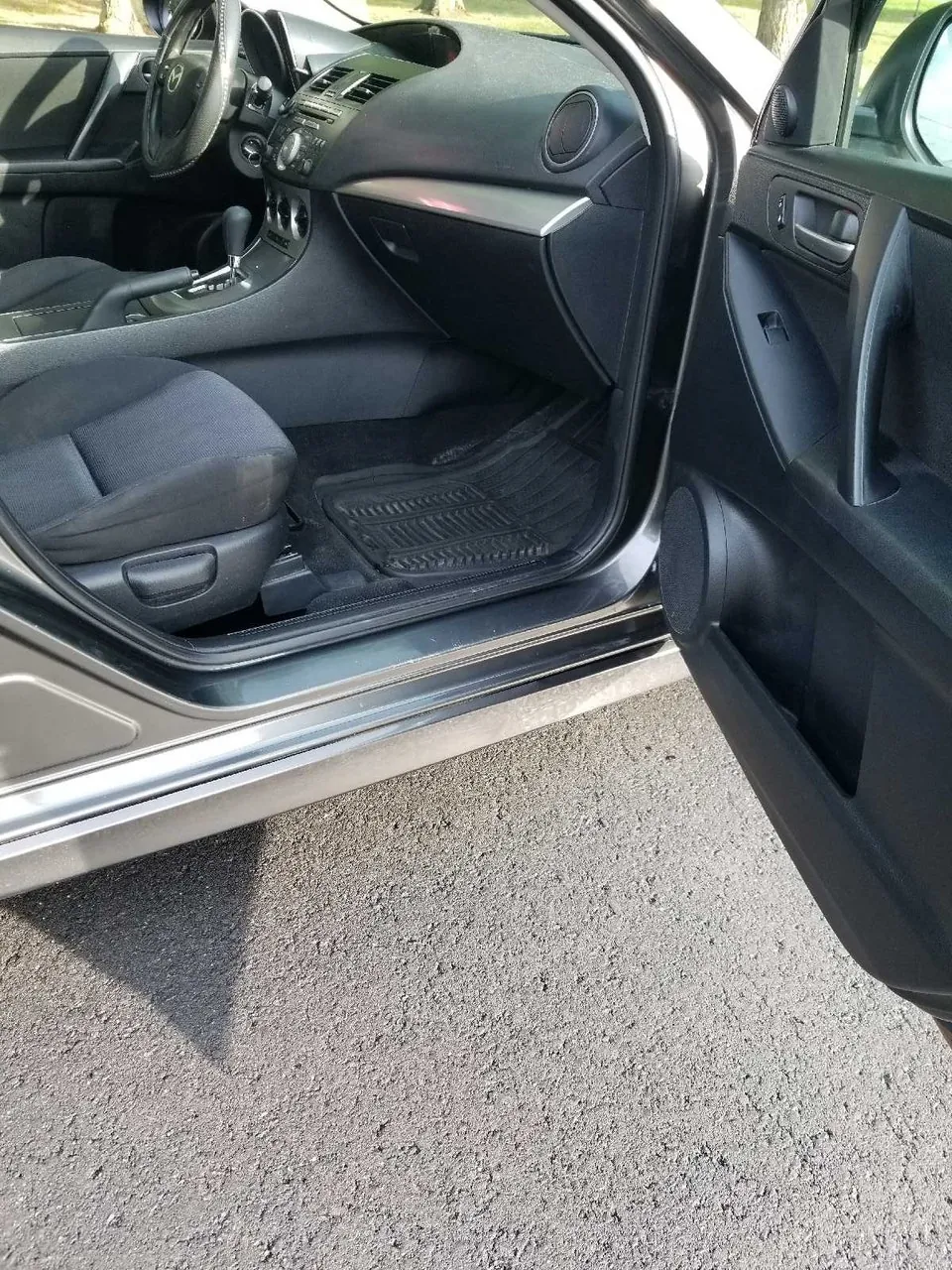 Mazda 3 2011 photo 5