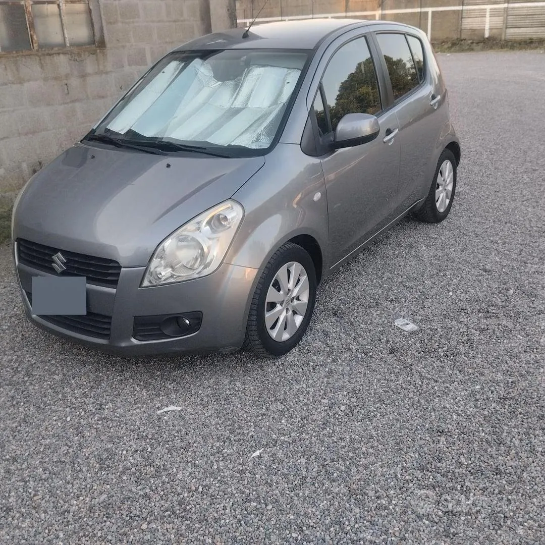 Suzuki Splash 2010 photo 3