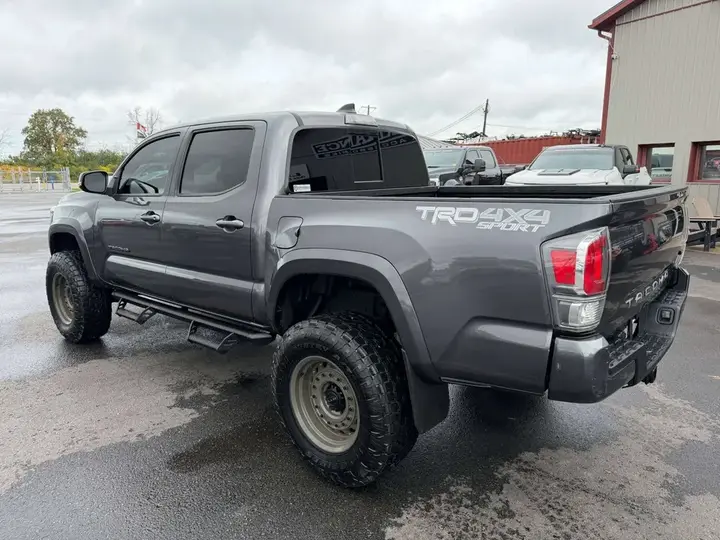 Toyota Tacoma 2022 photo 5