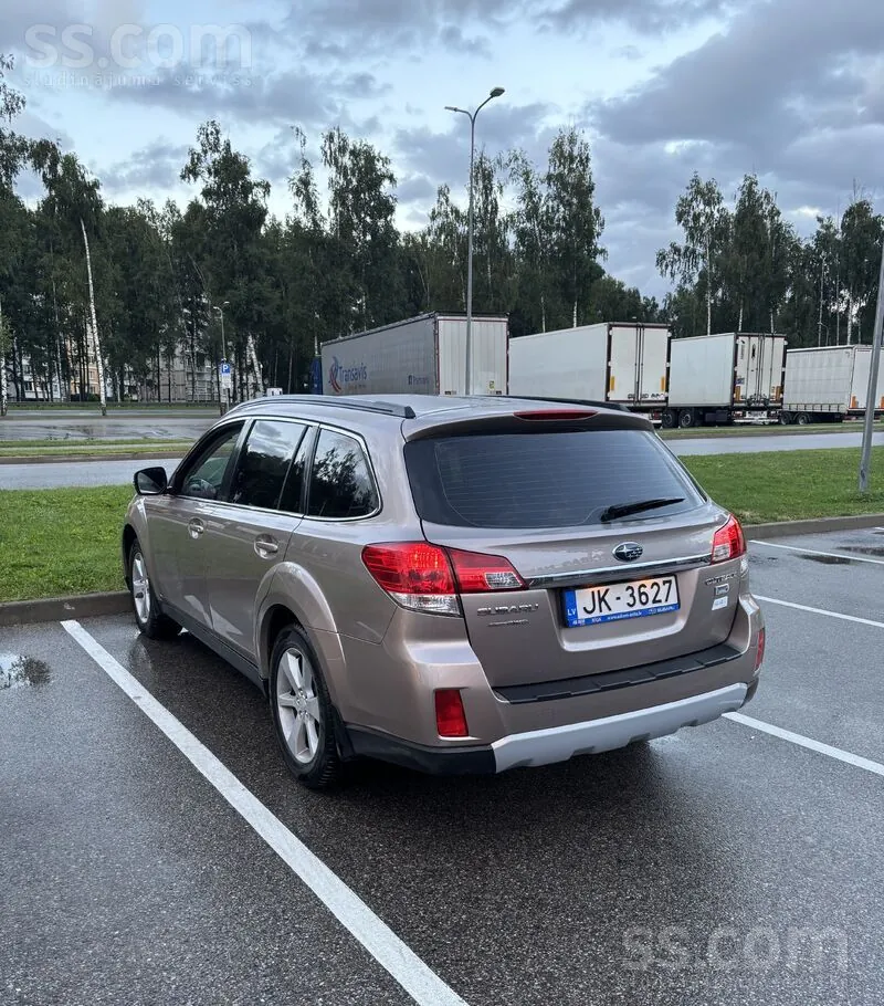Subaru Outback 2013 photo 5