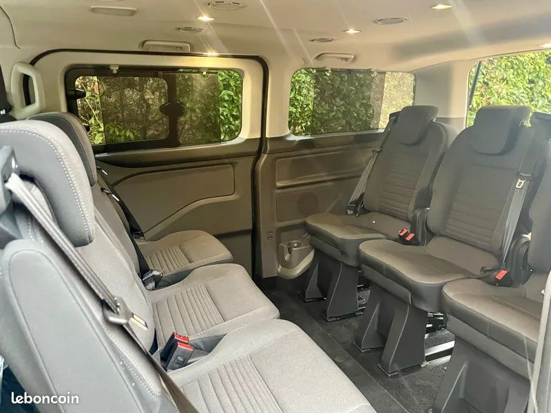 Ford Tourneo Custom 2023 photo 2