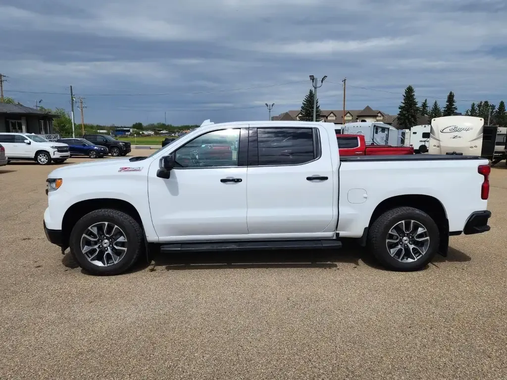 Chevrolet Silverado 1500 2022 photo 3
