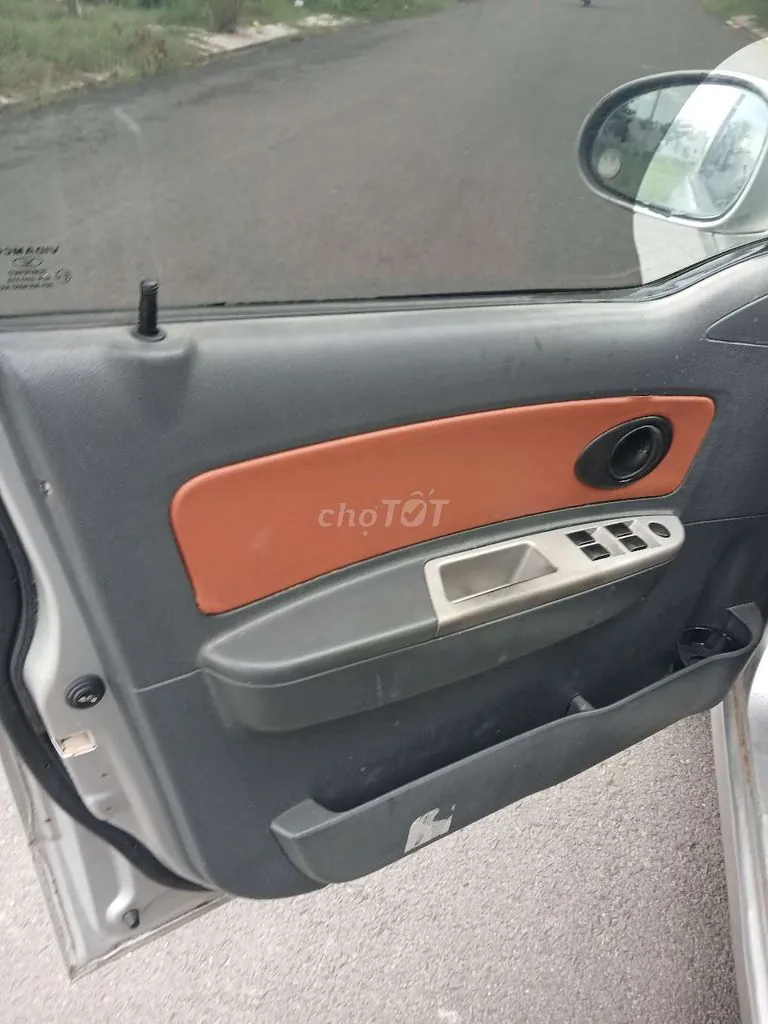 Chevrolet Spark 2011 photo 4