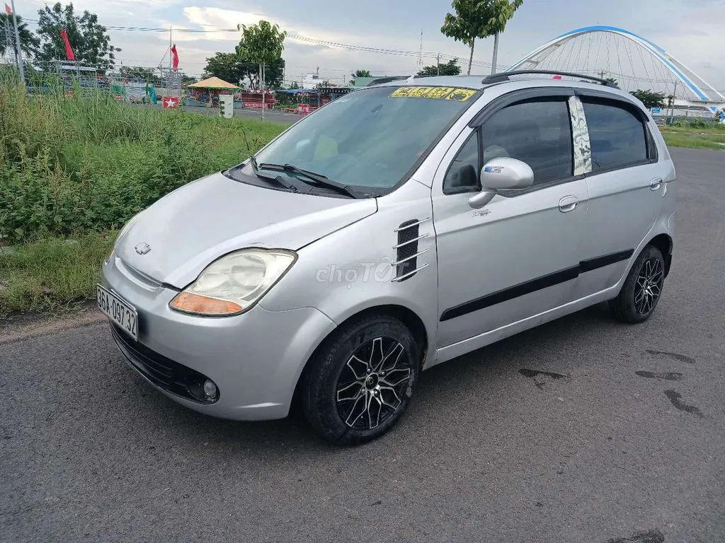Chevrolet Spark 2011 photo 3