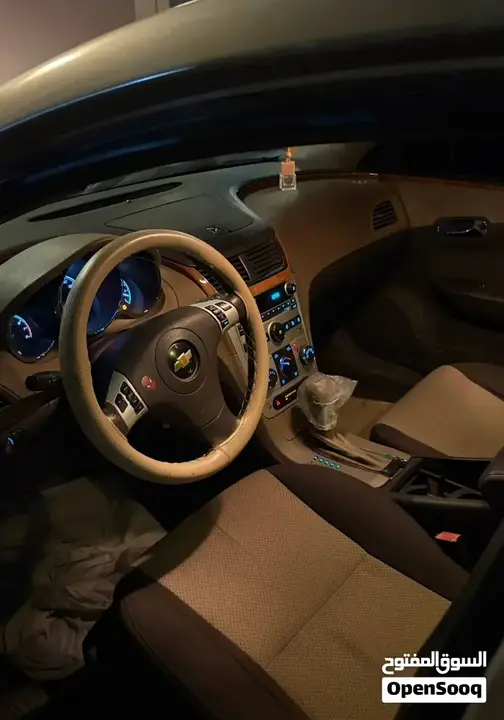 Chevrolet Malibu 2011 photo 3