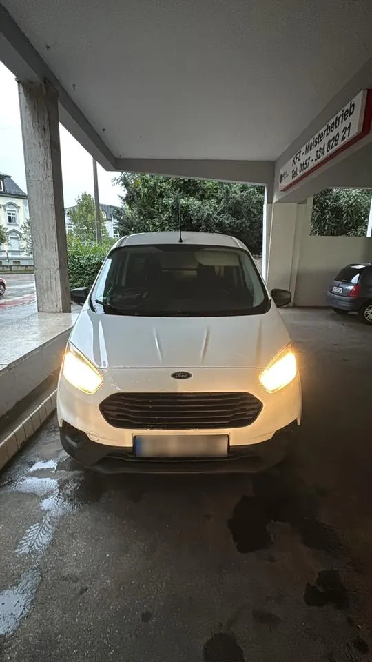 Ford Transit Courier