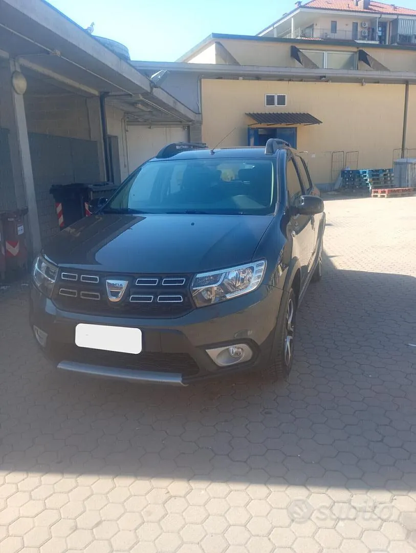 Dacia Sandero 2018 photo 2