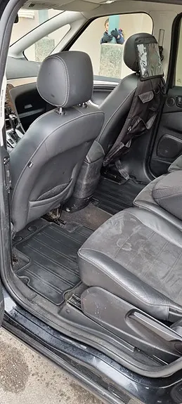 Ford S-Max 2011 photo 4