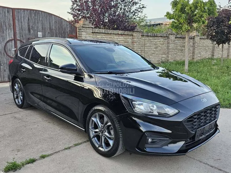 Ford Focus 2019 photo 2