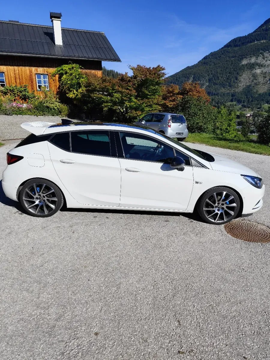 Opel Astra 2018 photo 3