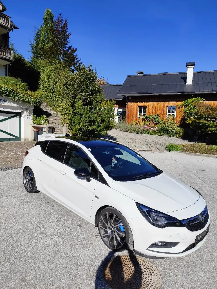 Opel Astra 2018 photo 2