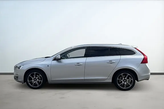 Volvo V60 2016 photo 2