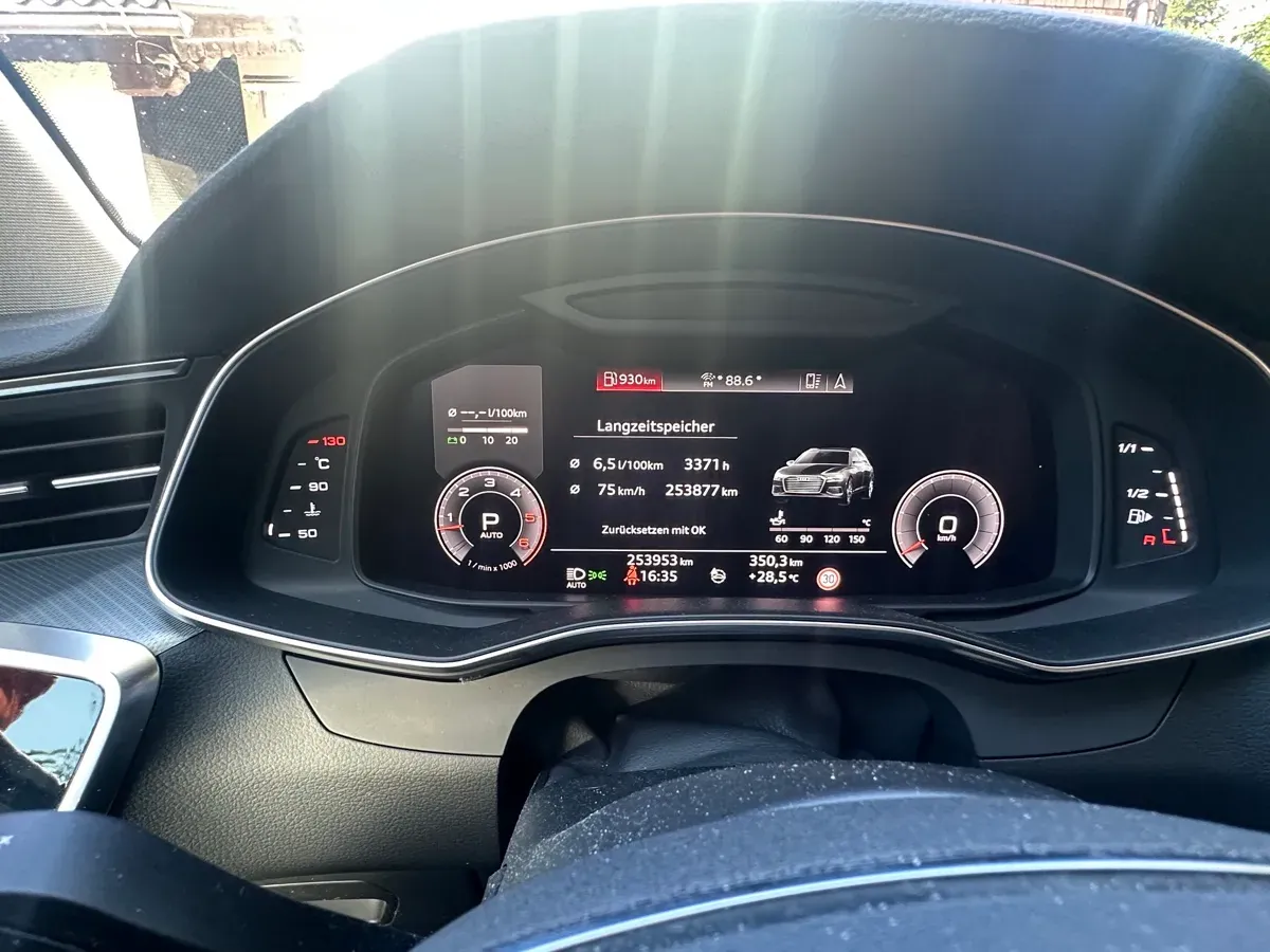 Audi A6 2019 photo 2