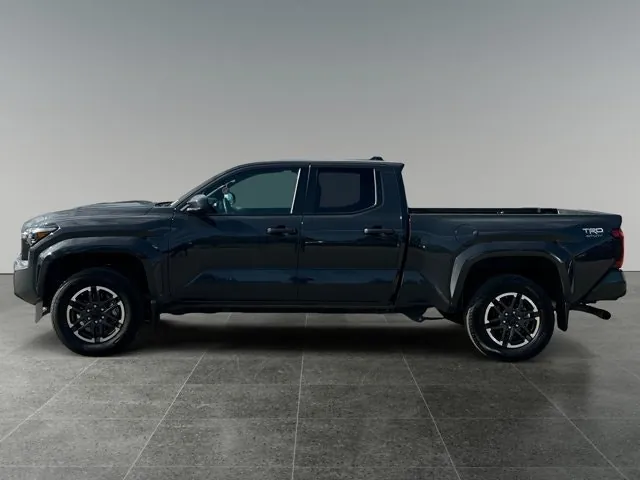 Toyota Tacoma 2025 photo 2